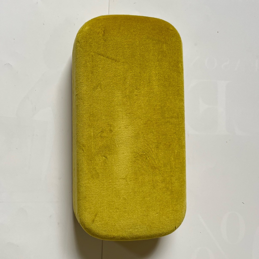Gucci Yellow Velvet Eyewear Case W/care booklet cleaning cloth dust cover bag - Picture 3 of 8